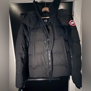 Canada Goose Wyndham Parka Men’s Medium Black – Authentic, Super Warm